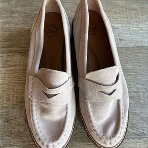 White Mountain Women's Light Pink Suede Penny Loafers